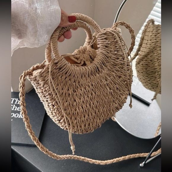 RITA WEAVED CHAIN HANDBAG 